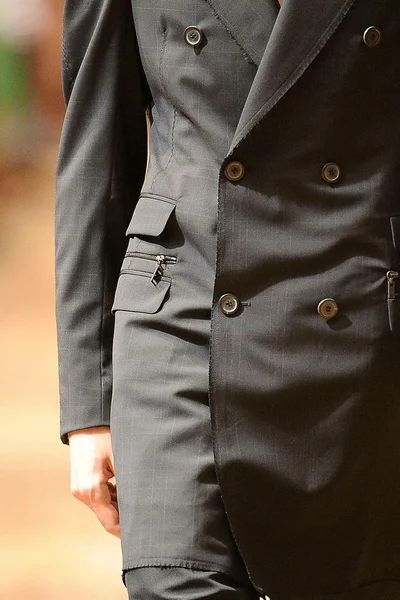 Look 2